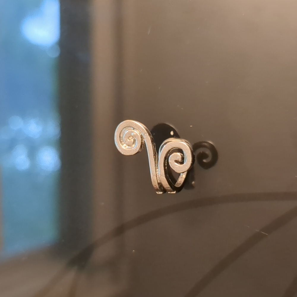 ✨Silver Spiral Cuff earring